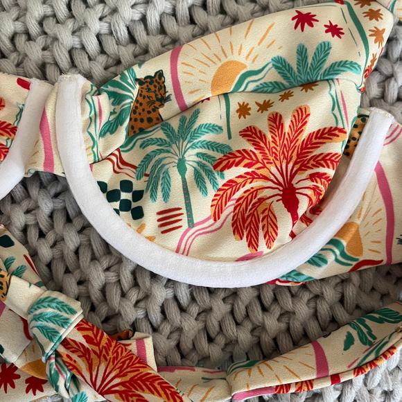 Skatie• ‘Kate’ Bikini Top in MOZAMBIQUE - Picture 5 of 11